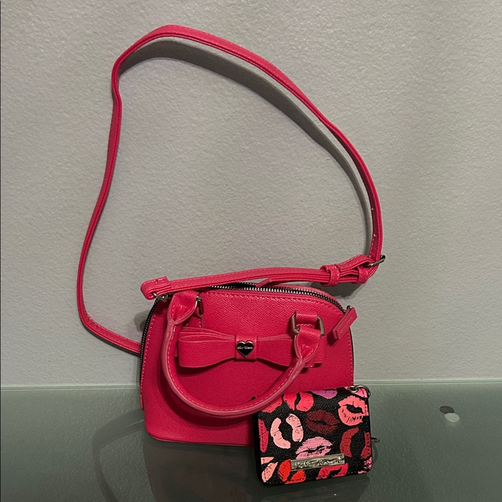 Betsey Johnson Hot Pink Bow Crossbody Bag & Wallet Set - Picture 2 of 15